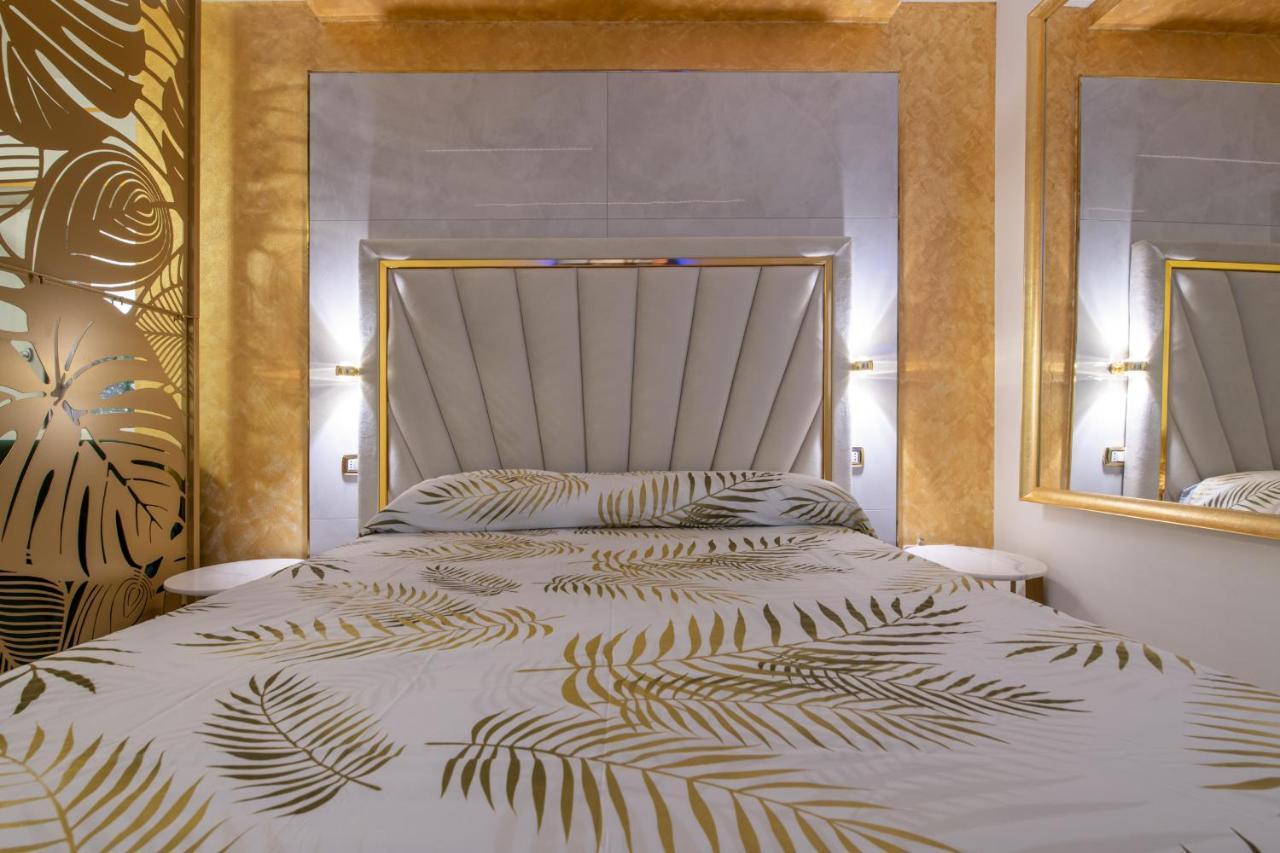 Fashion Apartment Gold Bologna With Jacuzzi & Car Garage المظهر الخارجي الصورة