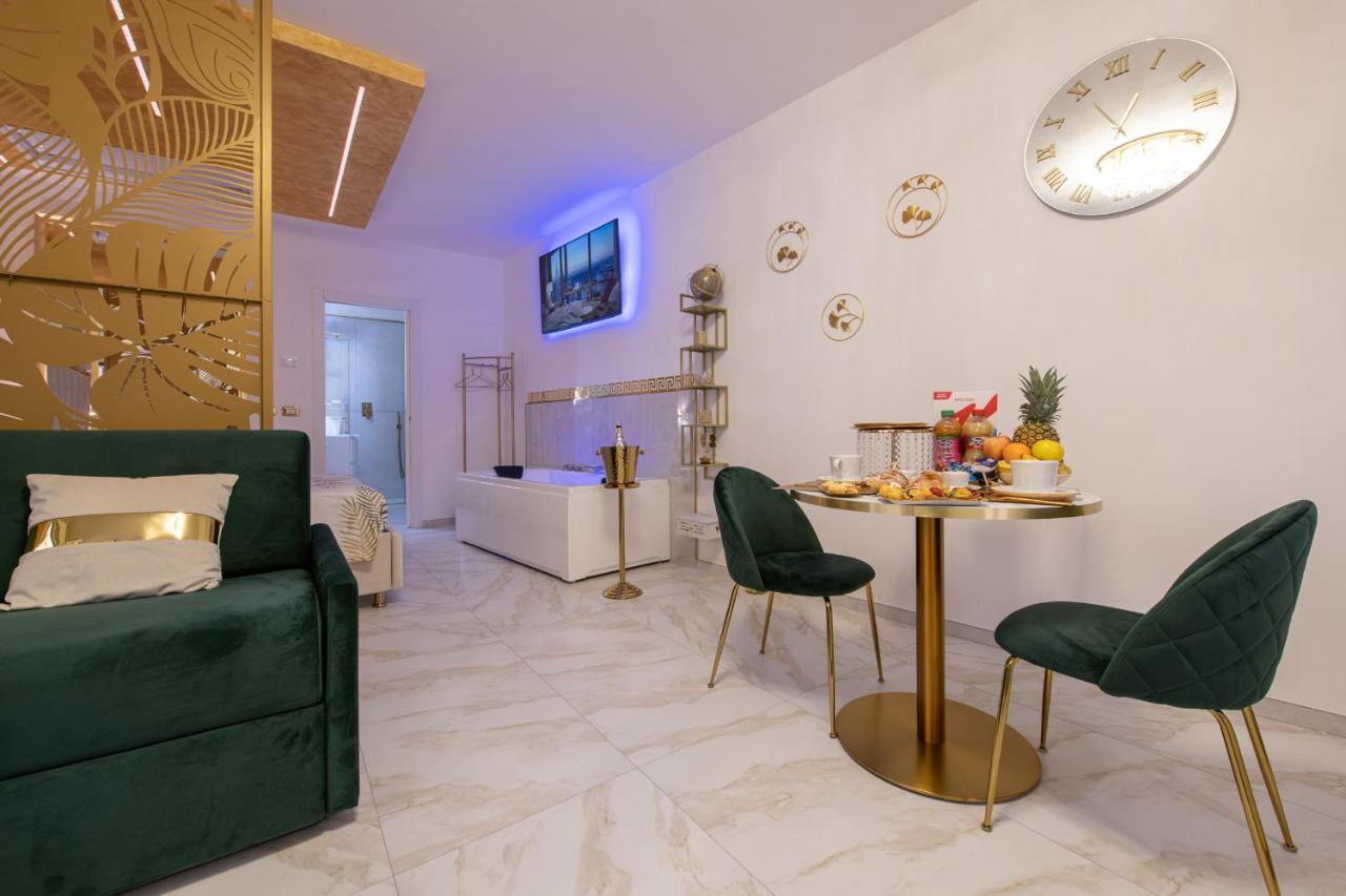 Fashion Apartment Gold Bologna With Jacuzzi & Car Garage المظهر الخارجي الصورة