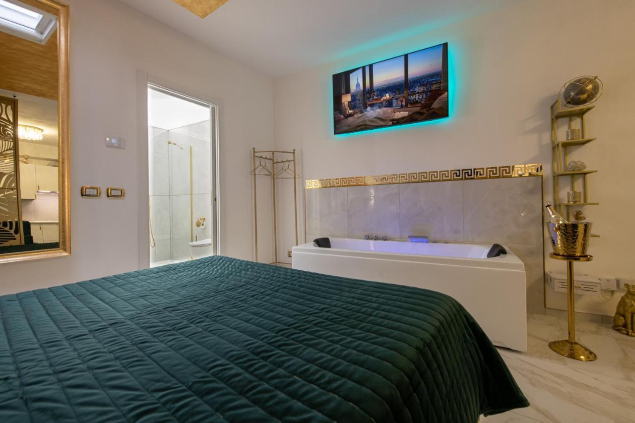 Fashion Apartment Gold Bologna With Jacuzzi & Car Garage المظهر الخارجي الصورة
