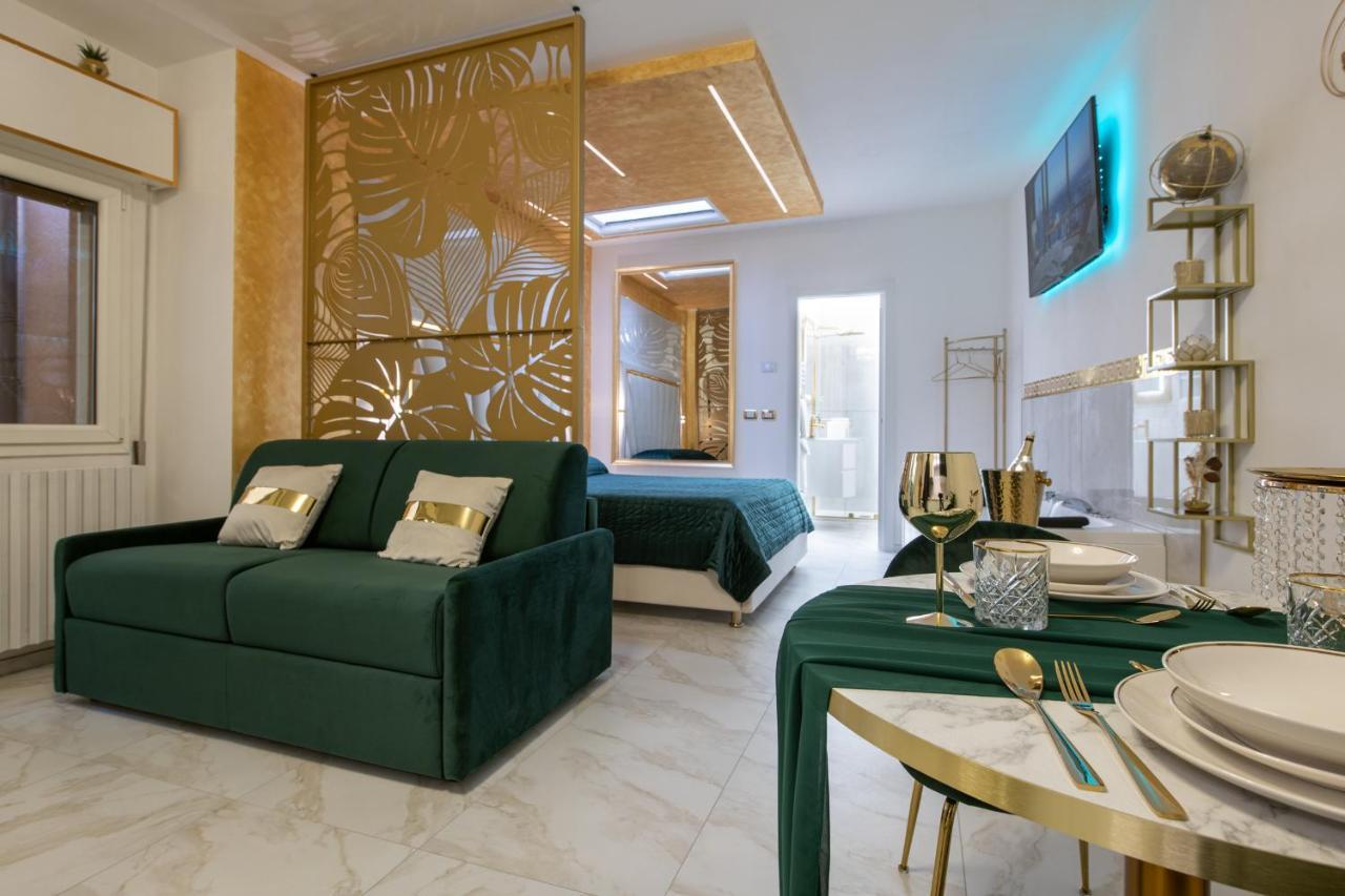 Fashion Apartment Gold Bologna With Jacuzzi & Car Garage المظهر الخارجي الصورة