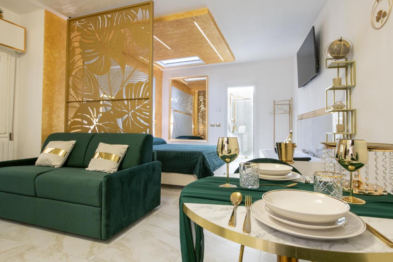 Fashion Apartment Gold Bologna With Jacuzzi & Car Garage المظهر الخارجي الصورة